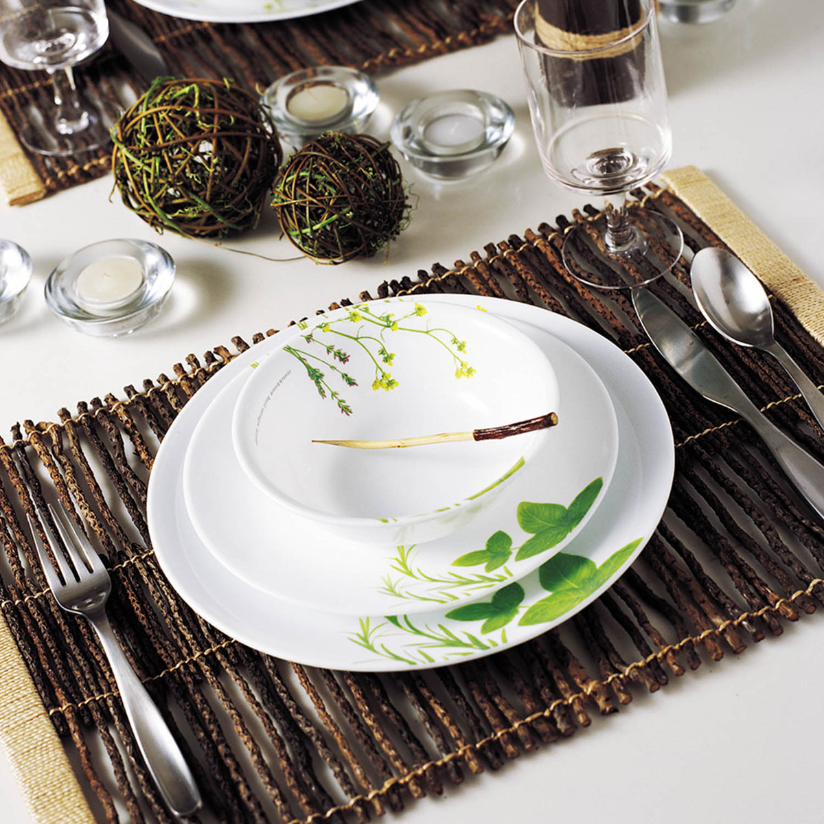 Ubuy Corelle Plates And Bowls Set Buy Corelle Bandhani 18 Pcs