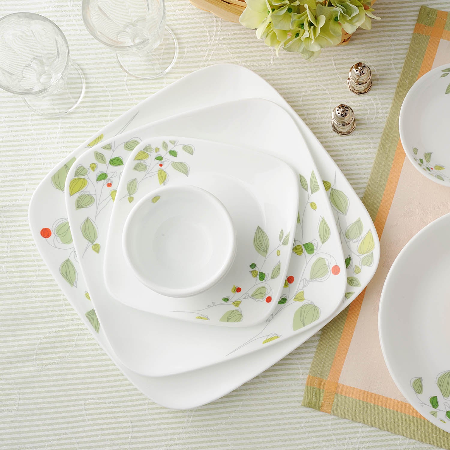 Corelle Asia Square Round Collection Green Breeze cm Square