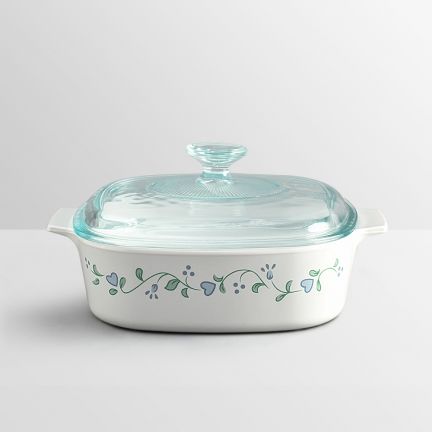 Corningware Casserole Country Cottage - 2 Liter With Lid